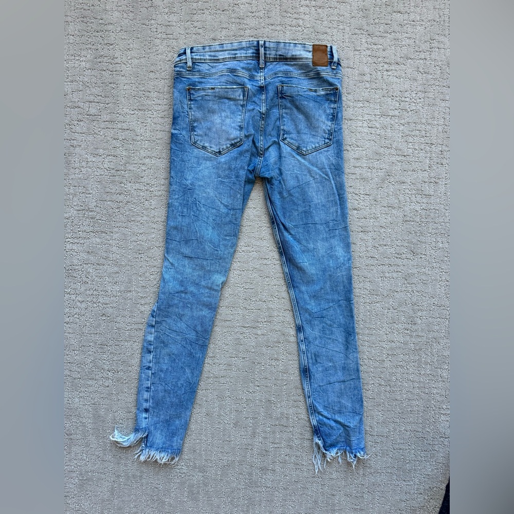 Rare Zara Distressed Hem Jeans